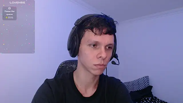 bryamado69 online show from 12-23-25, 07:40