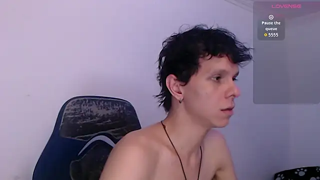 Snapshot of bryamado69 chatting on 05-10-26, 09:05 bryamado69 online show from 05-10-26, 09:05