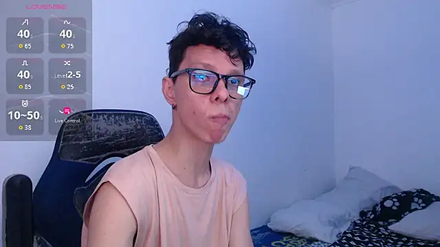 bryamado69 online show from 07-08-26, 01:52