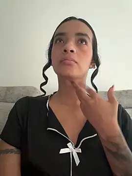 Snapshot of Laura_fernandezII chatting on 05-02-26, 02:22 Laura fernandezII online show from 05-02-26, 02:22