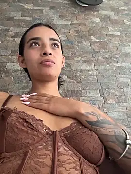 Laura fernandezII online show from 02-16-26, 08:29