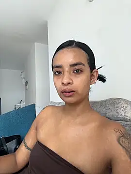 Snapshot of Laura_fernandezII chatting on 05-14-26, 06:16 Laura fernandezII online show from 05-14-26, 06:16