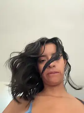 Laura fernandezII online show from 03-10-26, 01:26