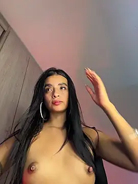 Laura fernandezII online show from 11-06-25, 02:26