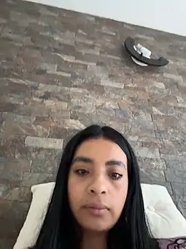 Laura fernandezII online show from 11-30-25, 11:22