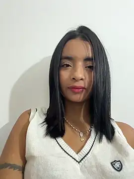 Laura fernandezII online show from 03-31-26, 11:07