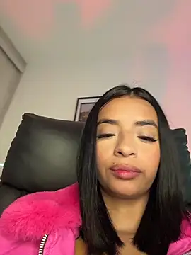 Laura fernandezII online show from 02-19-26, 03:20