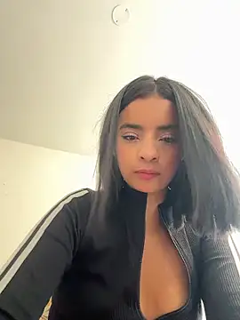 Laura fernandezII online show from 02-10-26, 09:03