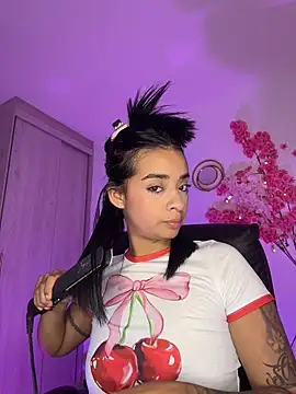 Snapshot of Laura_fernandezII chatting on 05-16-26, 02:54 Laura fernandezII online show from 05-16-26, 02:54