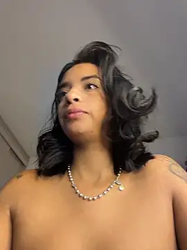 Laura fernandezII online show from 04-03-26, 10:27