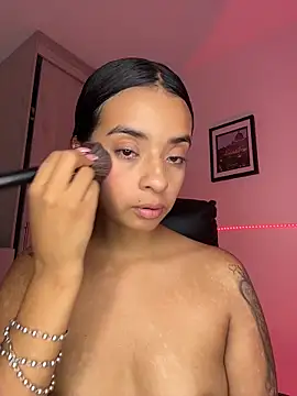 Laura fernandezII online show from 02-13-26, 02:44