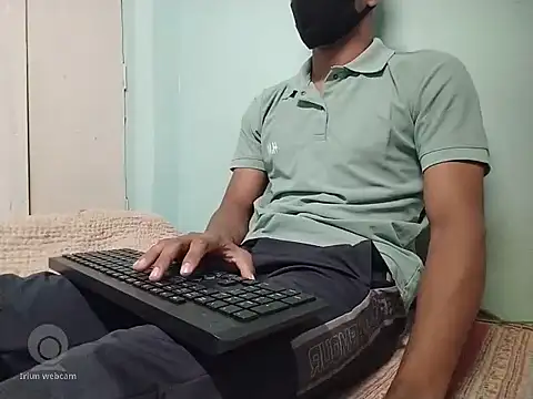 vicky0805 online show from 12-18-24, 08:53