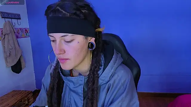  sharlotte777 online show from 11-12-25, 01:59