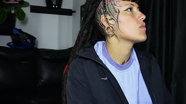  sharlotte777 online show from 03-31-26, 02:08