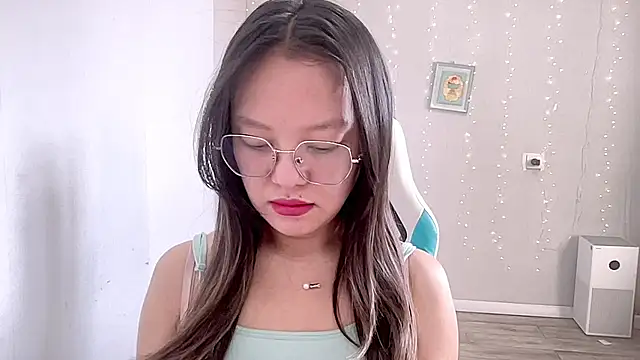 Risalynn online show from 03-17-25, 02:08