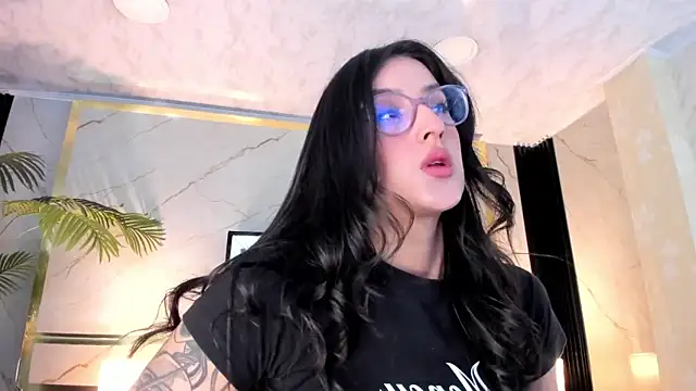 Princess Violett online show from 03-23-26, 01:44