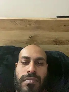 islandvybee55 online show from 04-21-26, 04:13