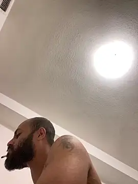 islandvybee55 online show from 02-09-25, 04:36