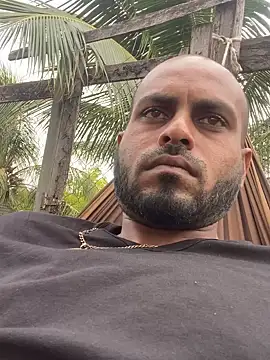 islandvybee55 online show from 12-20-25, 02:42