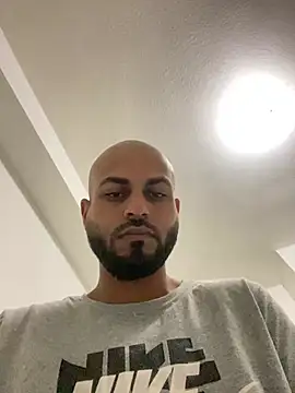 islandvybee55 online show from 02-14-25, 07:17