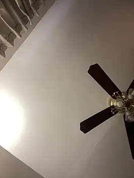 islandvybee55 online show from 04-08-26, 02:07