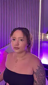 MiaPetit  online show from 03-10-26, 07:40