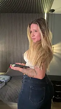 MiaPetit  online show from 12-16-25, 07:07