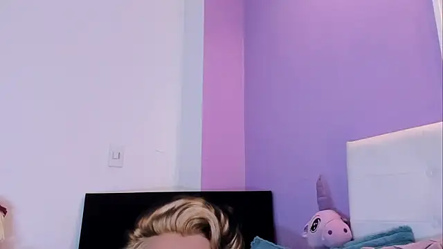 Charlotte11-11 online show from 04-14-26, 04:34