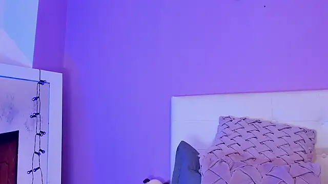 Charlotte11-11 online show from 01-05-26, 05:27