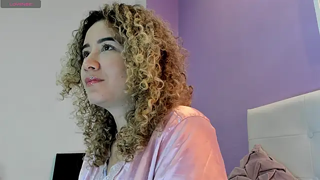 Charlotte11-11 online show from 04-17-26, 04:32