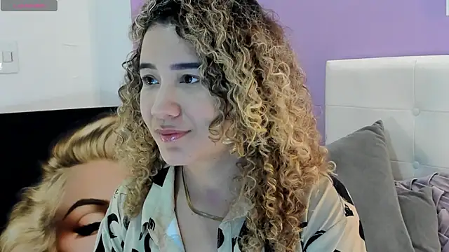Snapshot of Charlotte11-11 chatting on 05-03-26, 05:16 Charlotte11-11 online show from 05-03-26, 05:16