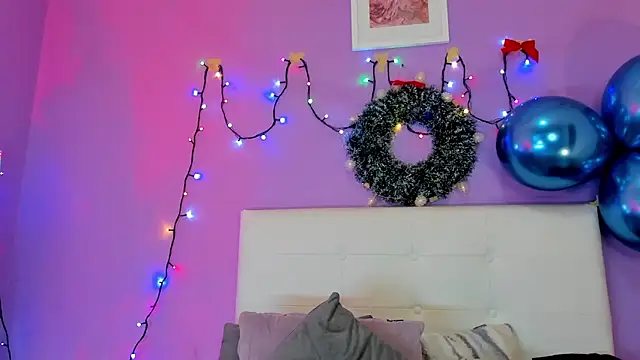 Charlotte11-11 online show from 12-21-25, 04:52