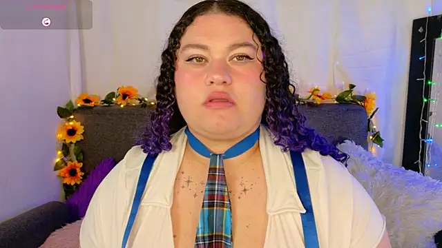 lunitaa0 online show from 01-11-26, 02:40