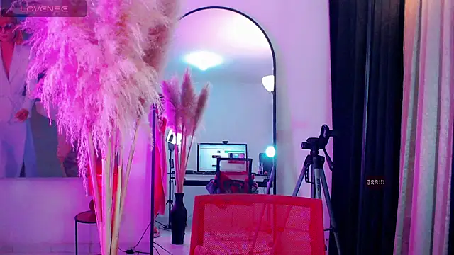 dark sailent online show from 07-31-26, 02:00