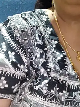 tamilthanushri online show from 10-11-25, 09:21