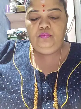 Snapshot of tamilthanushri chatting on 05-15-26, 10:24 tamilthanushri online show from 05-15-26, 10:24