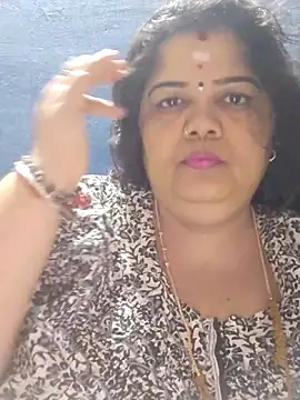 Snapshot of tamilthanushri chatting on 05-16-26, 09:52 tamilthanushri online show from 05-16-26, 09:52