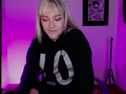 Snapshot of kim_jeins11 chatting on 01-27-25, 12:22 kim jeins11 online show from 01-27-25, 12:22