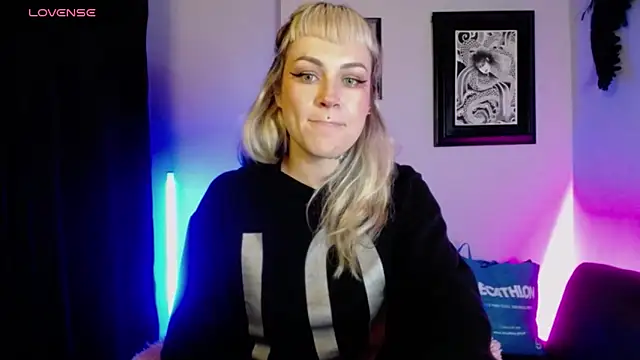 Snapshot of kim_jeins11 chatting on 10-15-25, 02:21 kim jeins11 online show from 10-15-25, 02:21