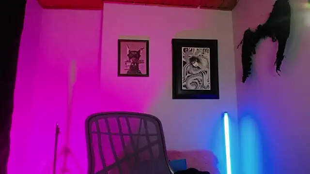 Snapshot of kim_jeins11 chatting on 10-08-25, 02:24 kim jeins11 online show from 10-08-25, 02:24