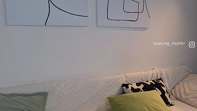 Snapshot of aesthetics__tease chatting on 07-24-26, 07:04 aesthetics tease online show from 07-24-26, 07:04