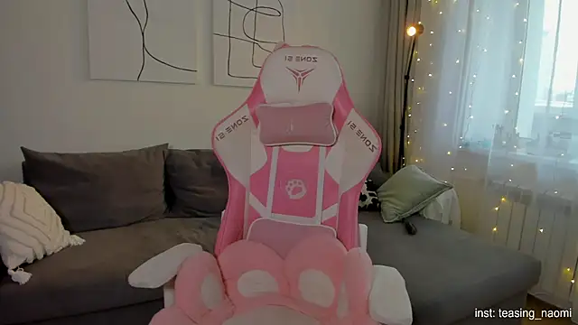 aesthetics  tease online show from 01-10-26, 05:25