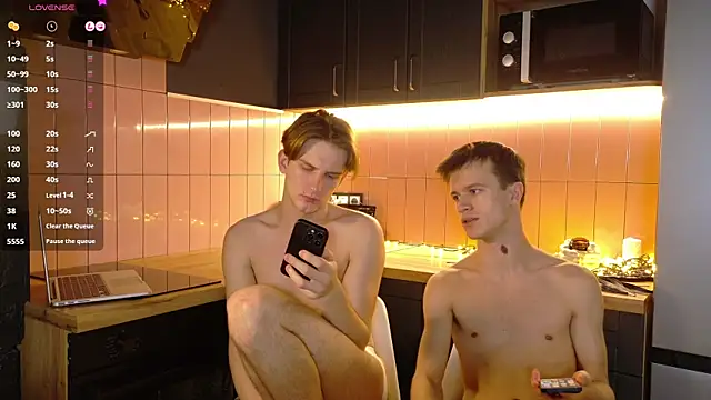  whitenight  online show from 01-23-25, 06:24