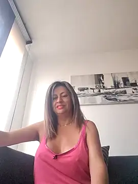 Latiinvenushot online show from 03-14-26, 11:38