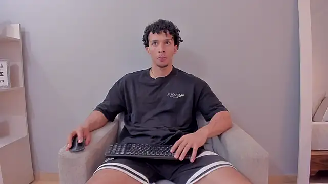 Dominick star online show from 12-15-25, 05:02