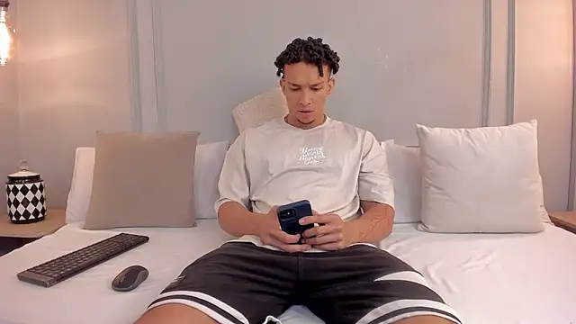 Dominick star online show from 11-25-25, 03:51