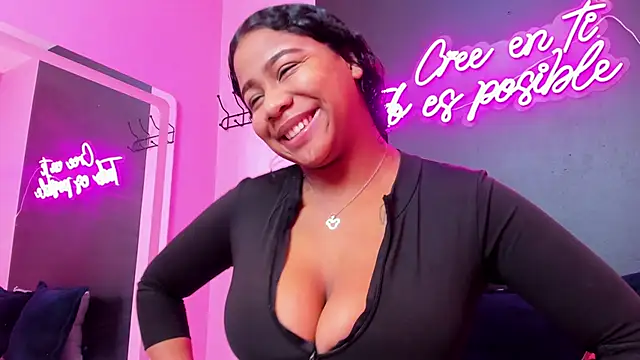 Sofi Fox  online show from 03-04-25, 01:17