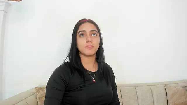 natalia aguirre1 online show from 10-28-25, 12:04