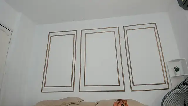 natalia aguirre1 online show from 10-05-25, 12:07