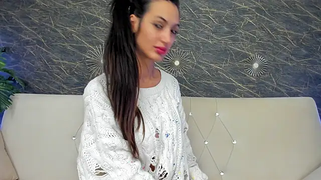 moona ray online show from 11-24-25, 08:31